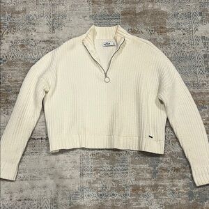 ‼️ Hollister Cream Half-Zip Sweater ‼️